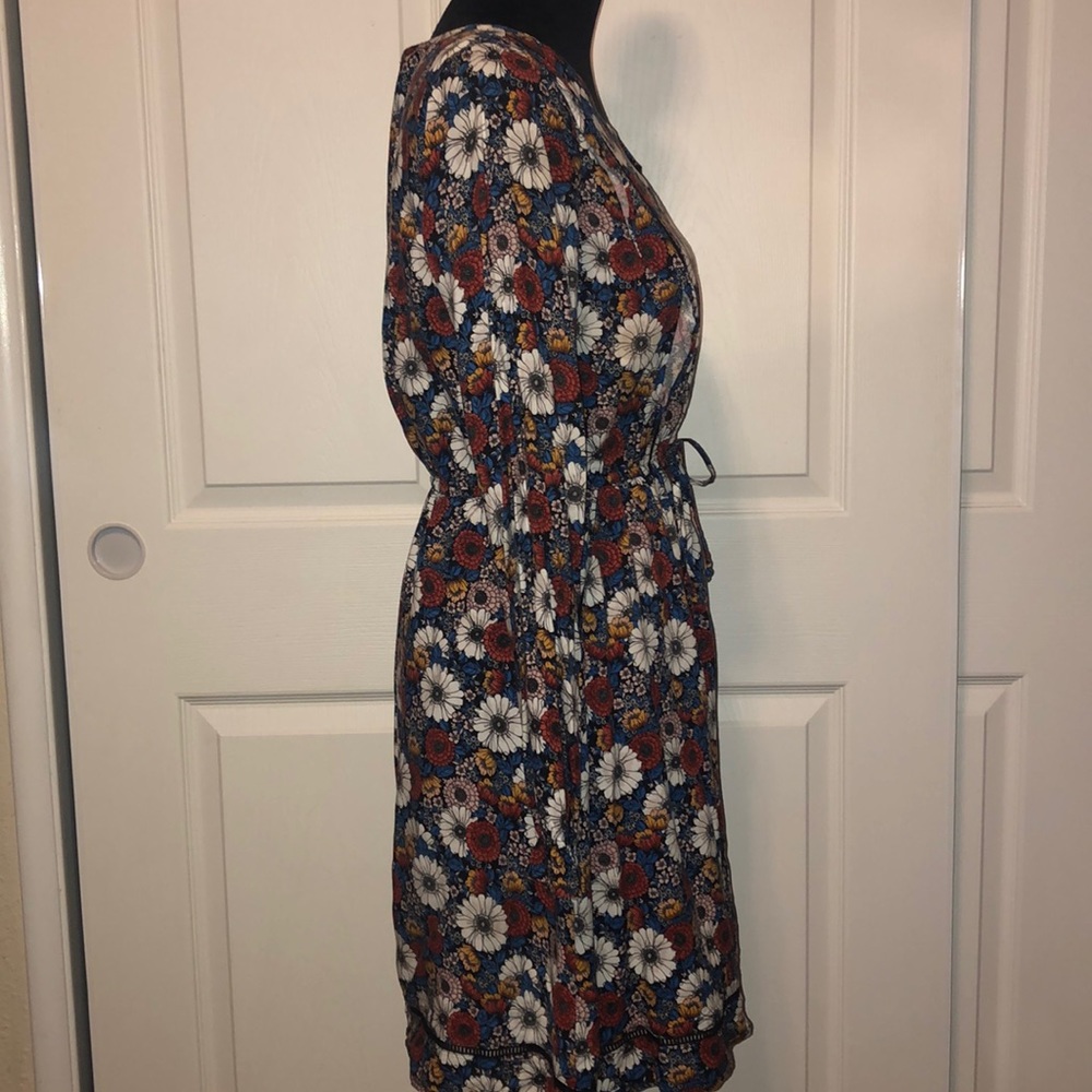 💐Lauren Conrad Floral Dress💐 - Picture 4 of 8